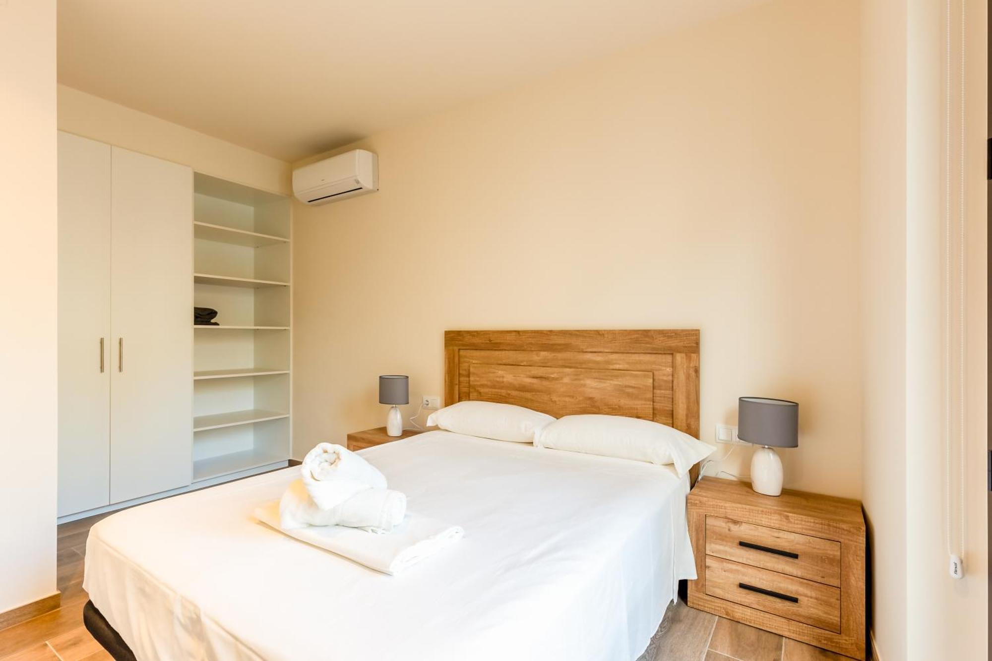 Can Cintet 1 Apartamento En La Plaza De Besalu Exterior photo